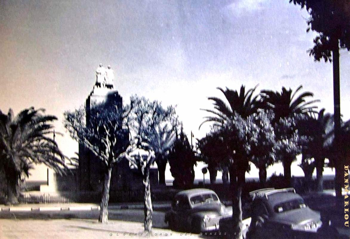 FM aa- 030- Monument aux morts.JPG